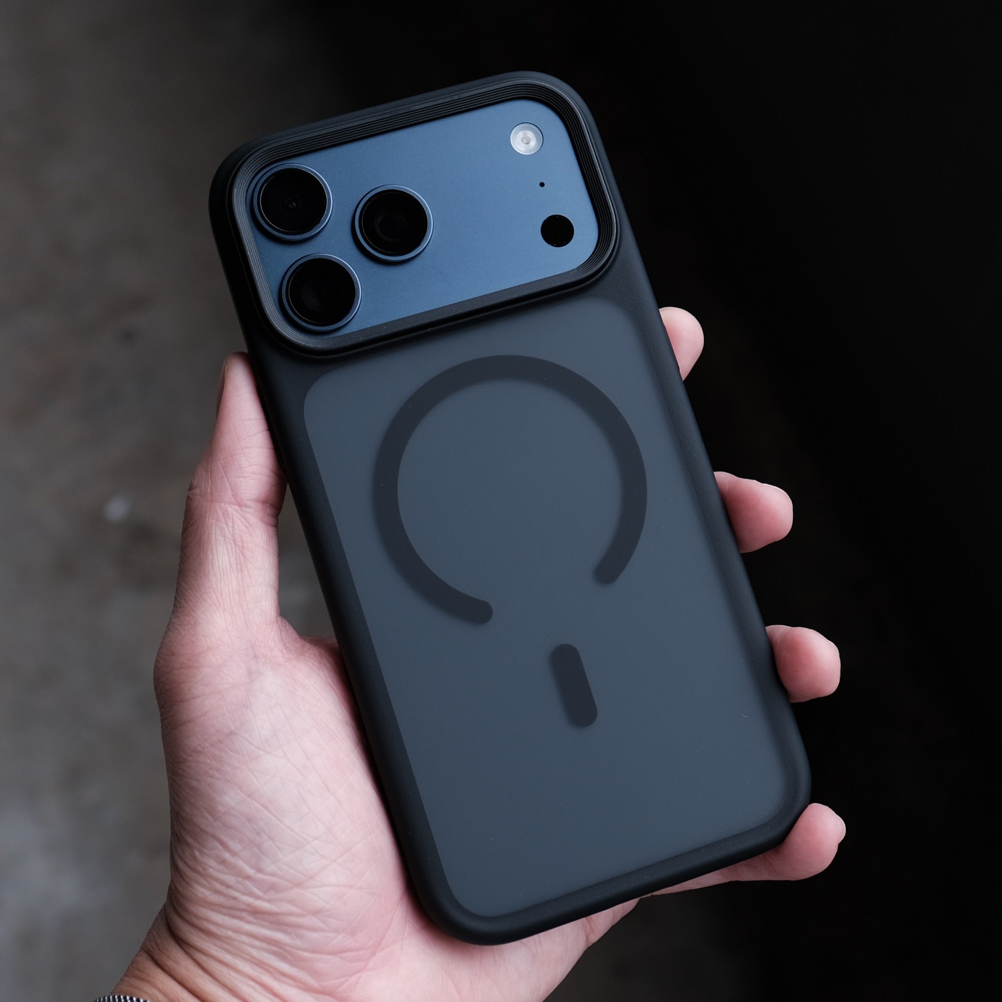 Bare Armour - for iPhone 17 Pro Max