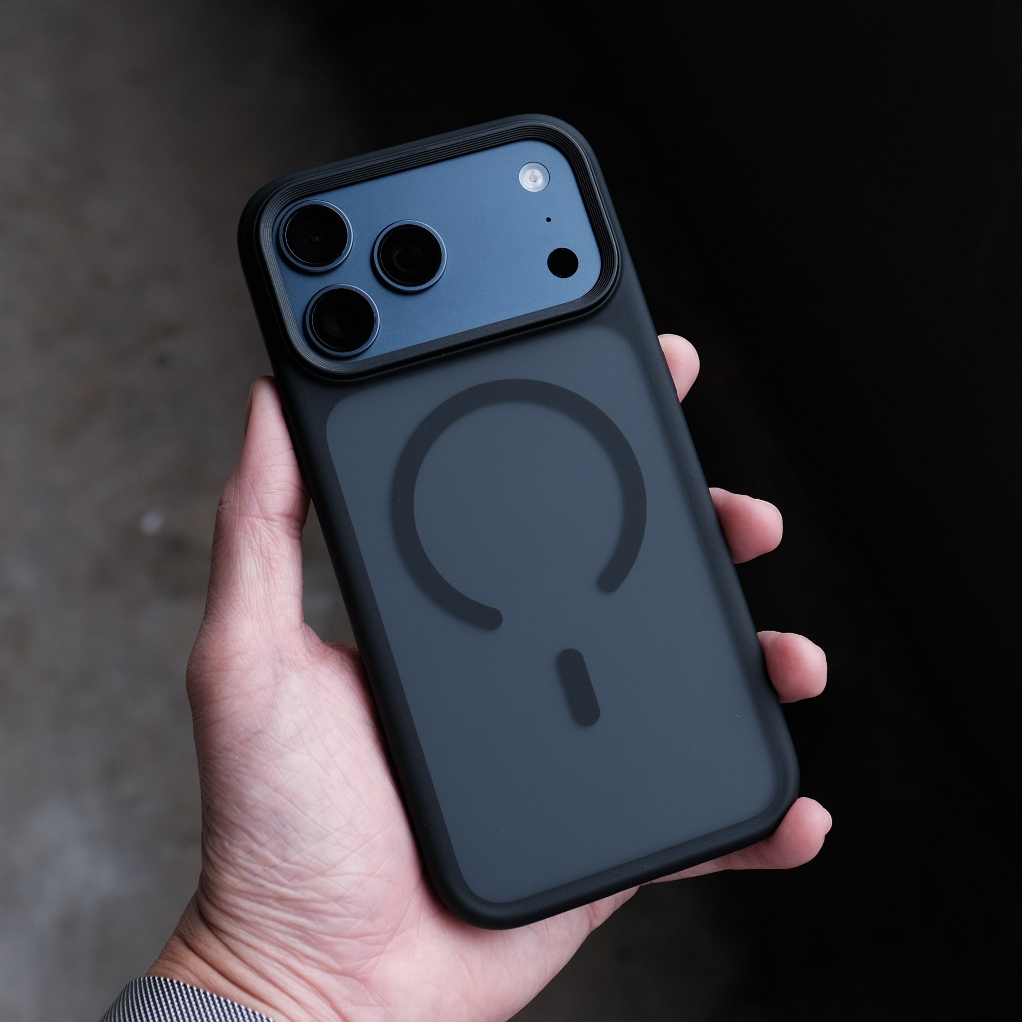 Bare Armour - for iPhone 17 Pro